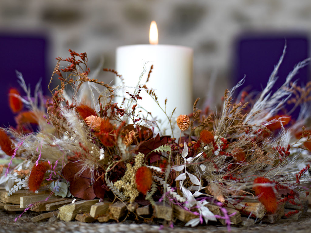 MC Retreat circle-1-2